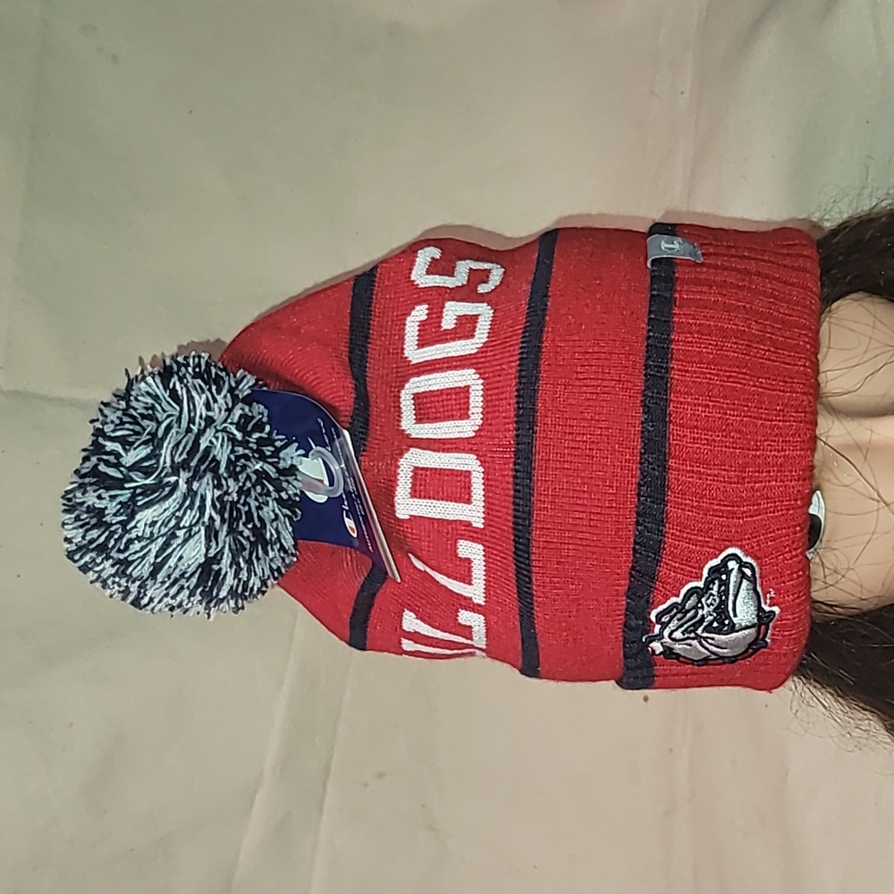 DEADSTOCK w/ tags. CHAMPION. Gonzaga Bulldogs. Puffball beanie.